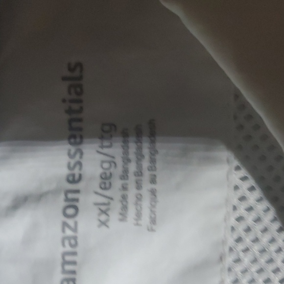 Amazon Essentials UPF30 Quick Dry Short Sleeve Button Down Shirt - Picture 3 of 11